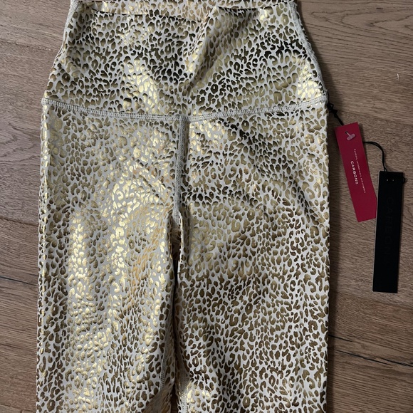 Carbon38 Mini Leopard 7/8 Legging - Shiny Beige-Gold XS NWT - Picture 3 of 7